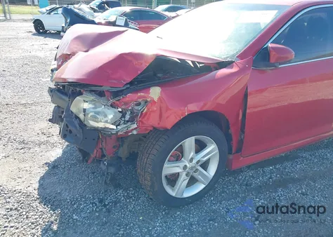 2014 Toyota Camry Se from USA, damaged, VIN 4T1BF1FK9EU833135